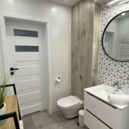Ground Floor For 5 People, Dar Owko Apartament Darłowo